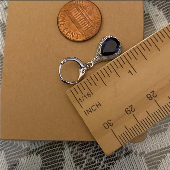 925 Sterling Silver Earrings and Matching Pendant - Picture 4 of 7